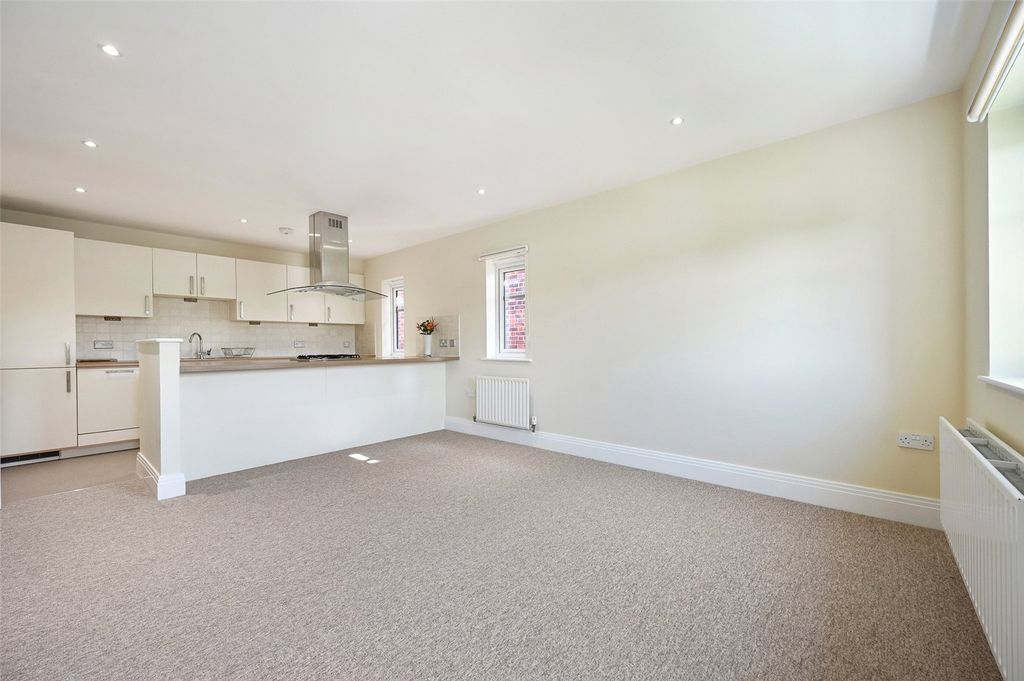 Property photo 3 of 9 Picture No. 11