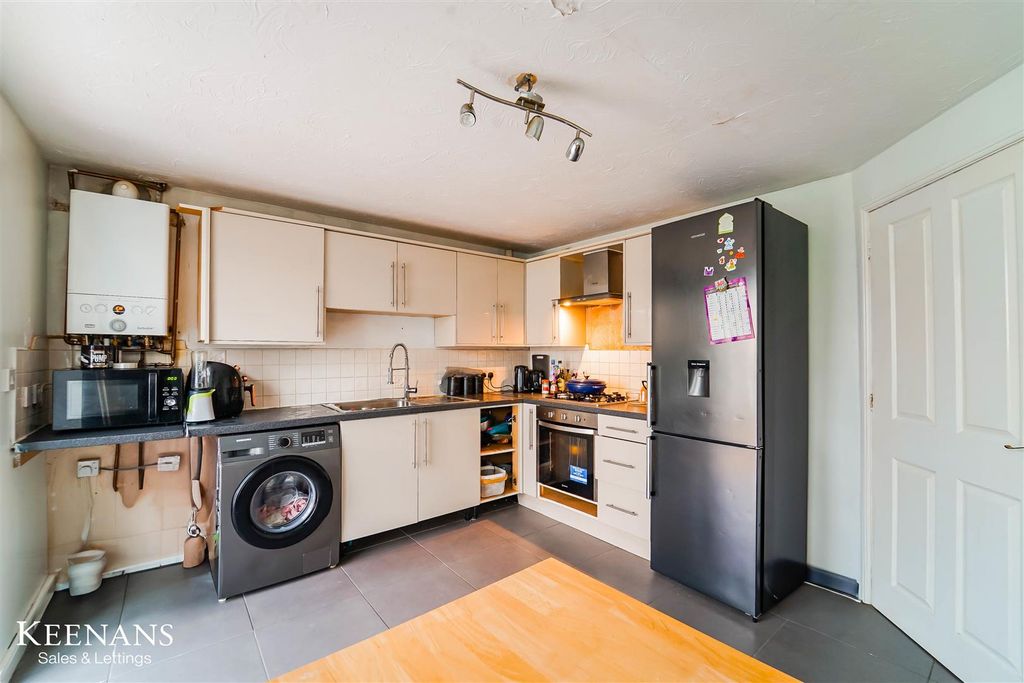Property photo 3 of 14 2.Jpg