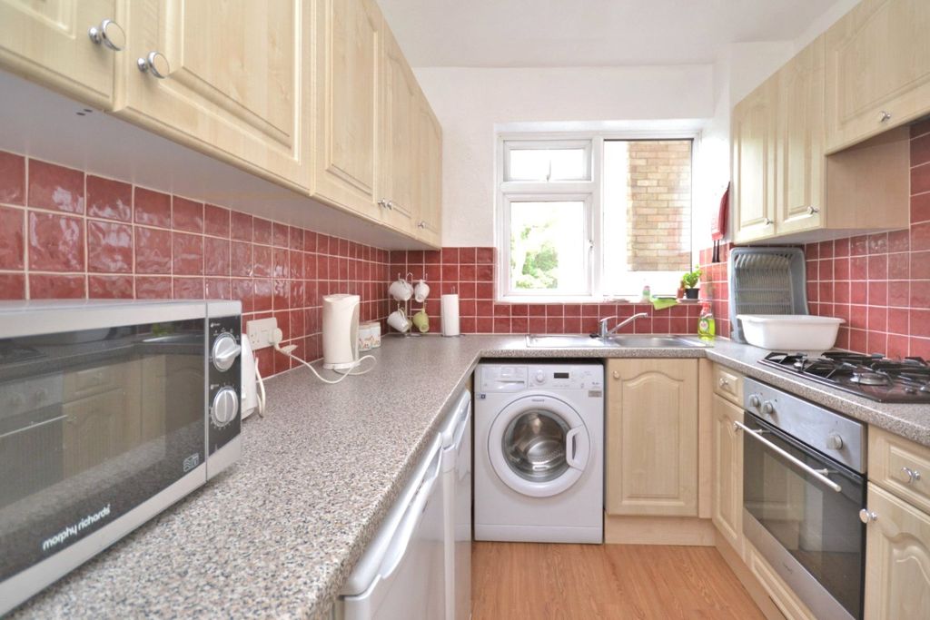 Property photo 3 of 6 Picture No. 14