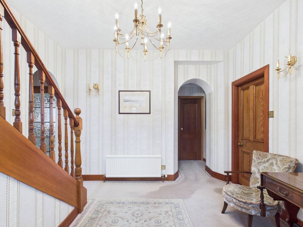 Property photo 3 of 21