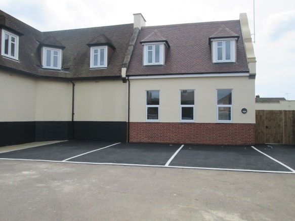 Property photo 1 of 8