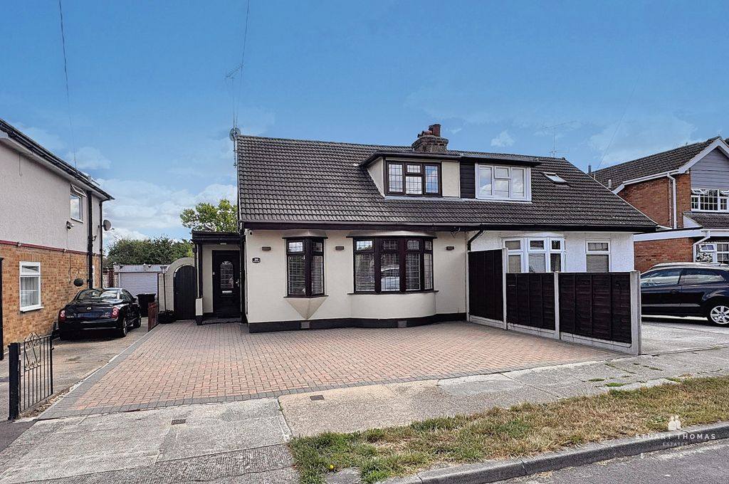 Property photo 1 of 27 4