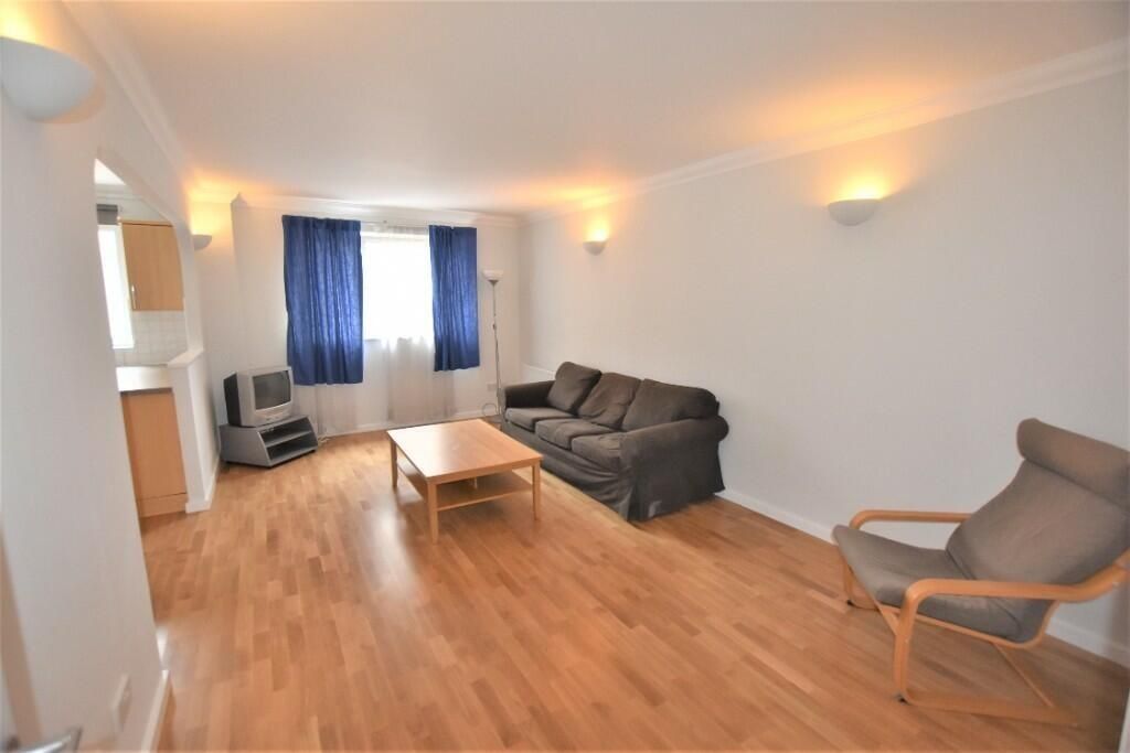Property photo 2 of 12