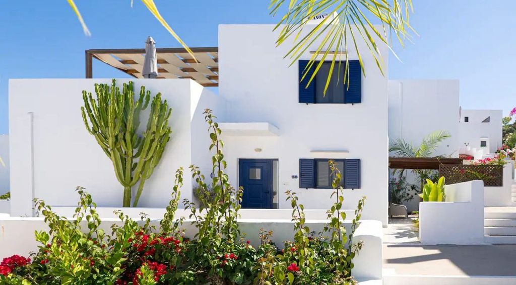 Property photo 1 of 25 Villa For Sale Rethymno Plakoti