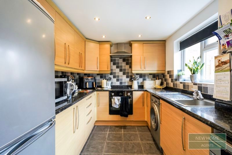 Property photo 3 of 16 Photo 10