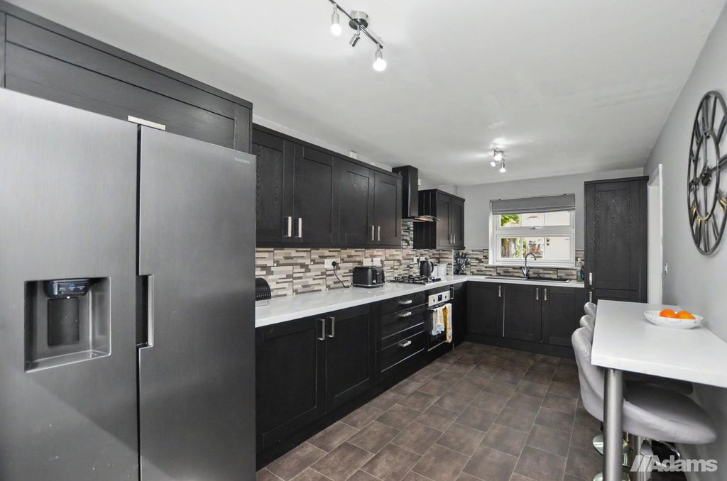 Property photo 2 of 38
