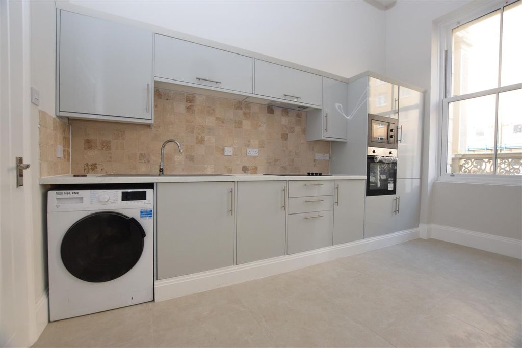 Property photo 2 of 8 Dsc_0352.Jpg