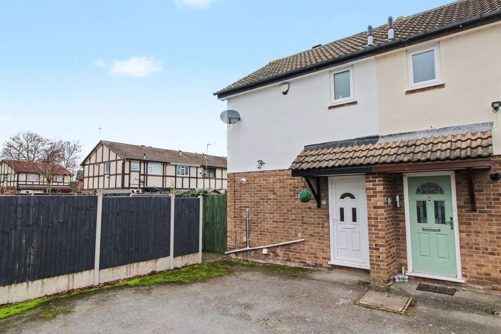Property photo 1 of 12