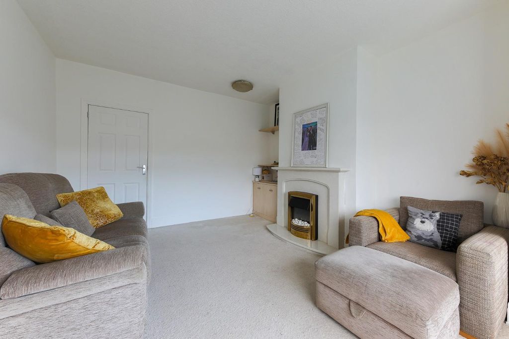 Property photo 3 of 13 Living Room