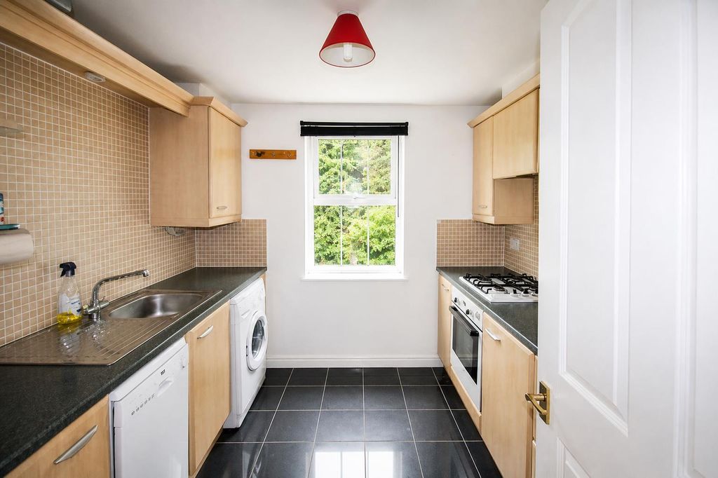 Property photo 2 of 6 Kitchen.Png