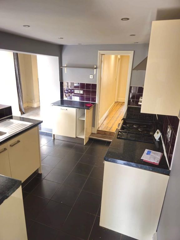 Property photo 3 of 15 Kitchen/Breakfast Room