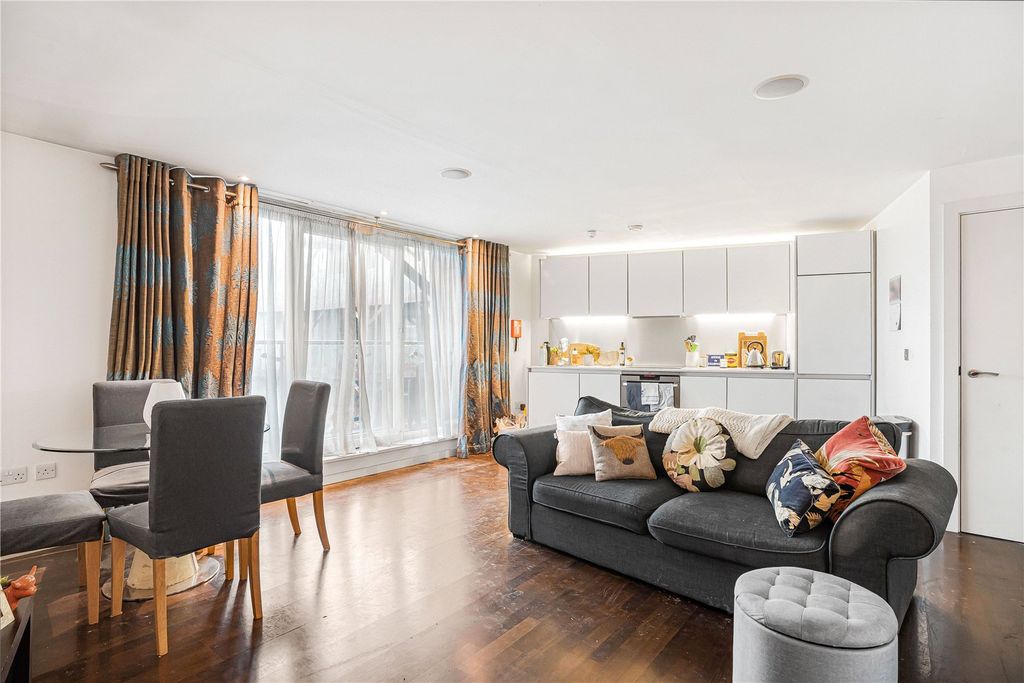 Property photo 1 of 22 Open Plan Living