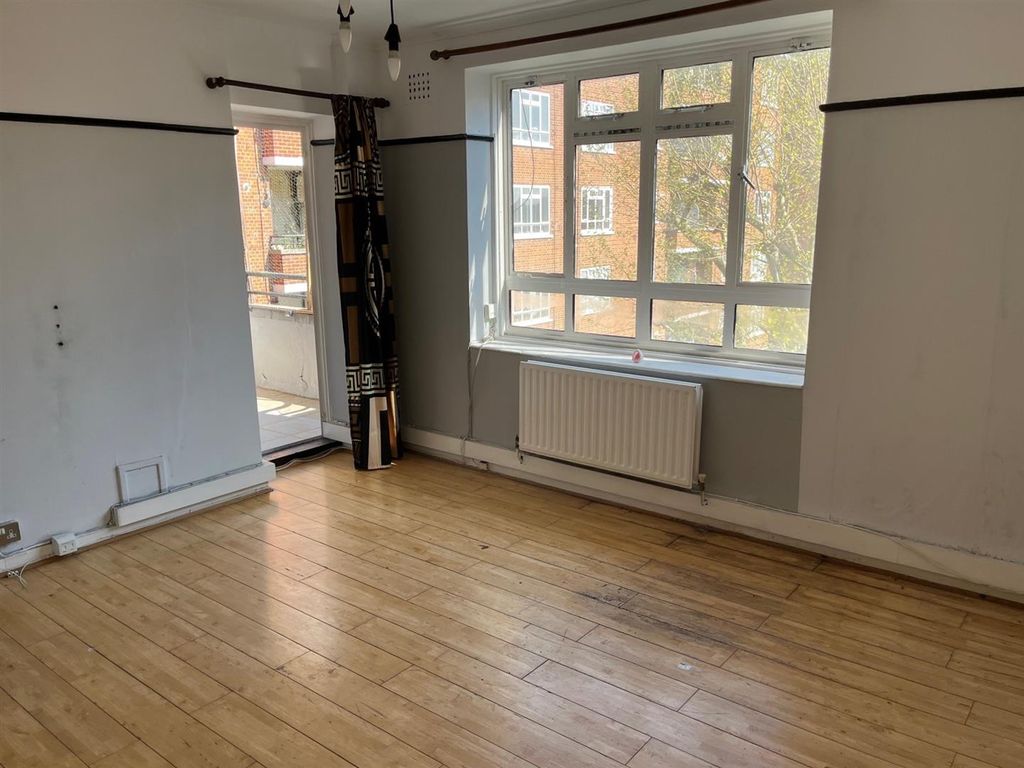 Property photo 3 of 8 Reception, Ravenet Court, Eden Harper Sw11
