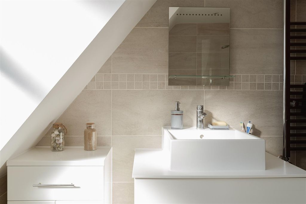 Property photo 3 of 13 6.Jpg