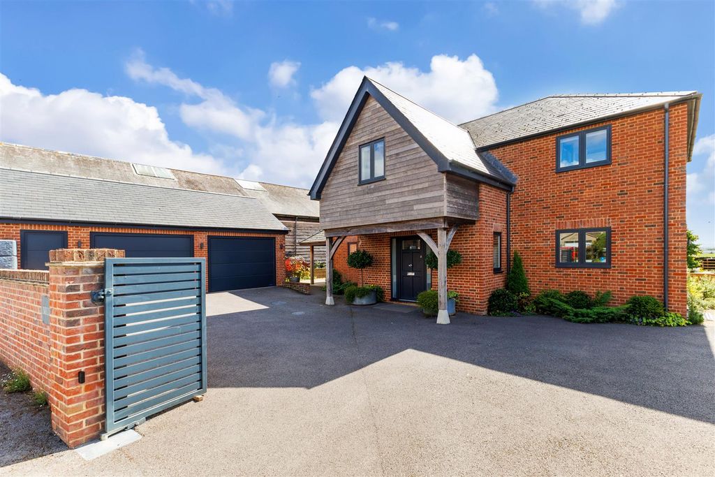 Property photo 2 of 31 97737_Millside Honeystreet (3) - Copy.Jpg