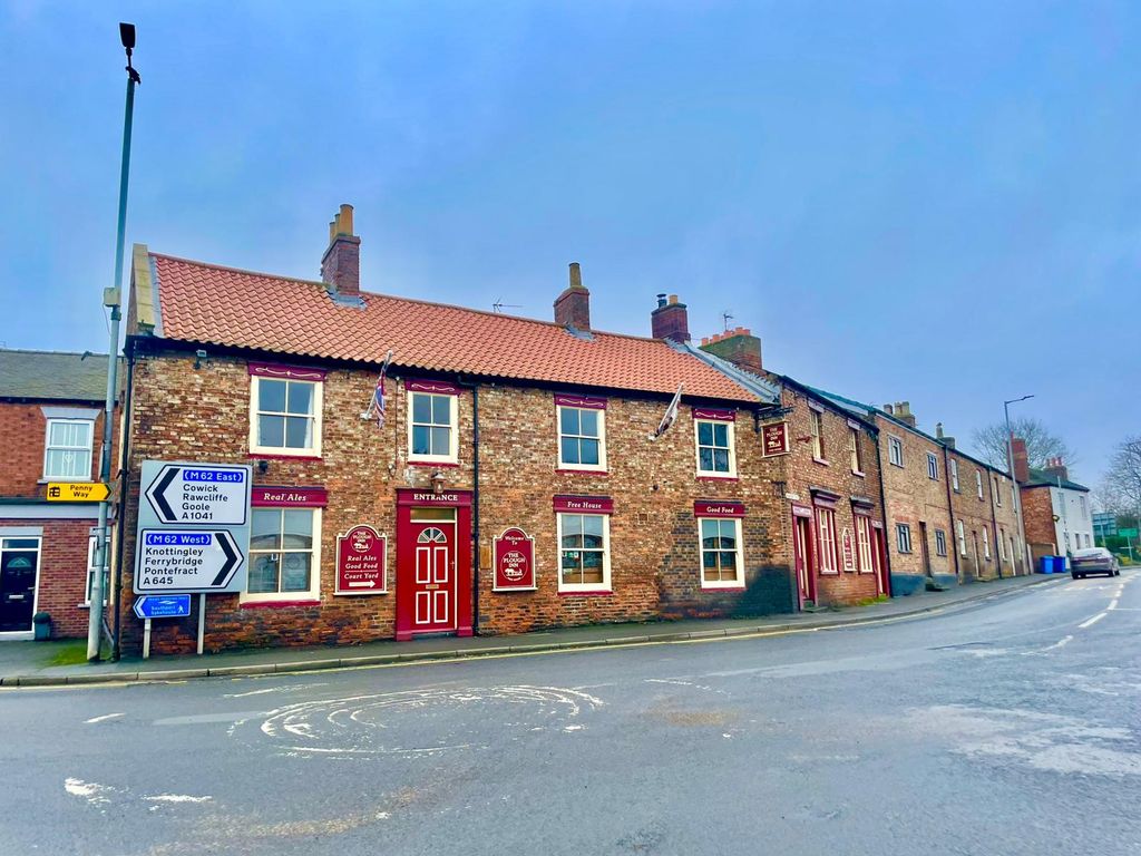 Property photo 1 of 24