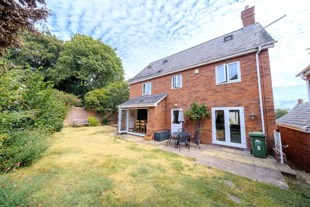 Property photo 2 of 38