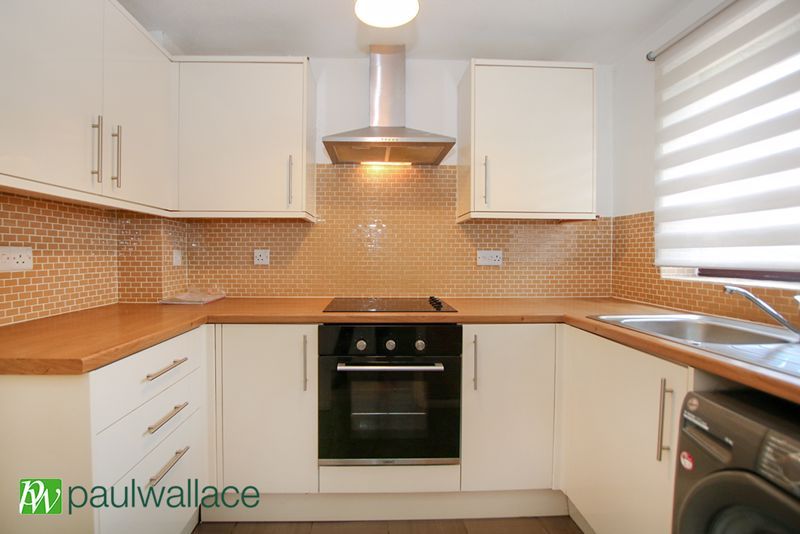 Property photo 2 of 9 Kitchen