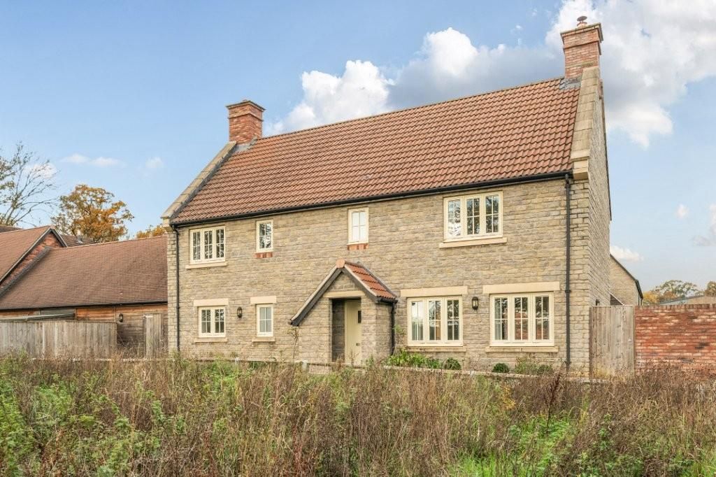 Property photo 1 of 14 Front Elevation