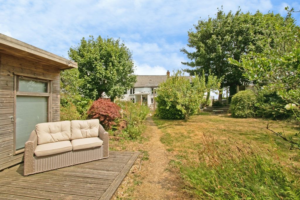 Property photo 2 of 25 Pbox-Img.Jpg