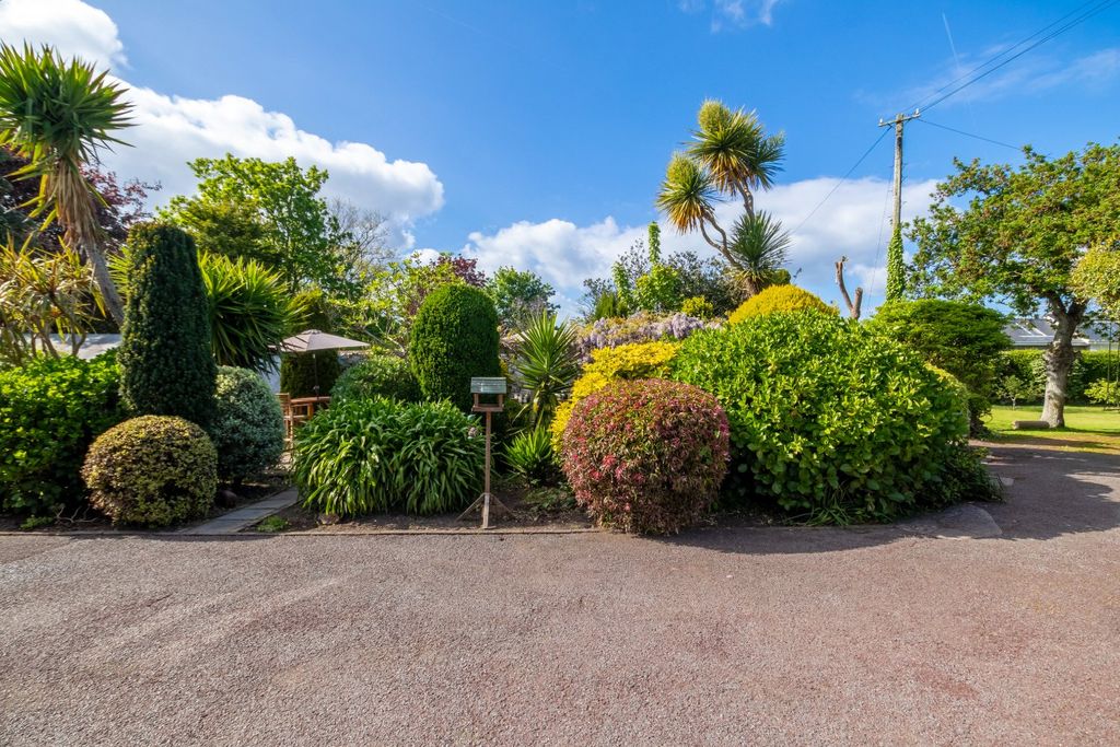 Additional image 27 of 5 bed detached house for saleRoute De La Charruée, Vale, Guernsey GY6