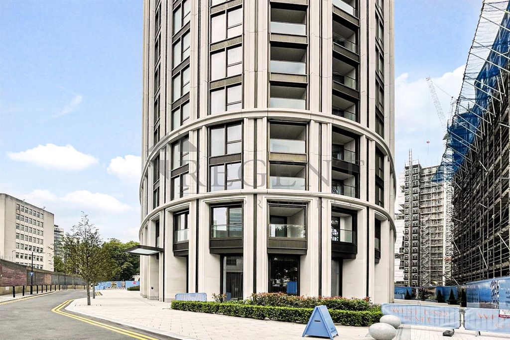 Property photo 1 of 7 Westmark Tower