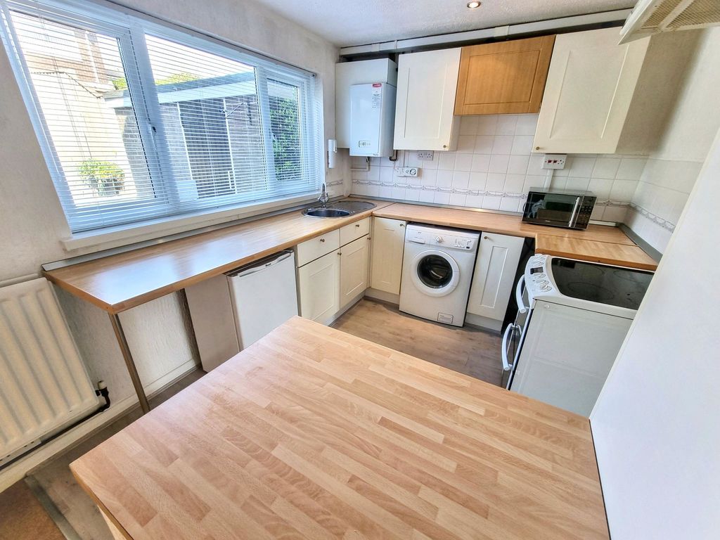 Property photo 3 of 11 Photo 8