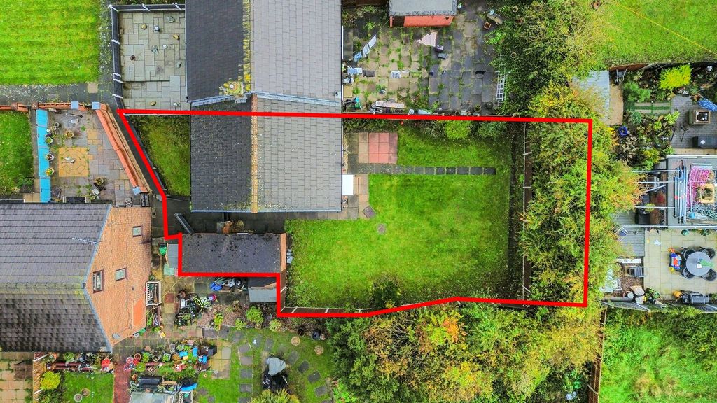 Property photo 2 of 33