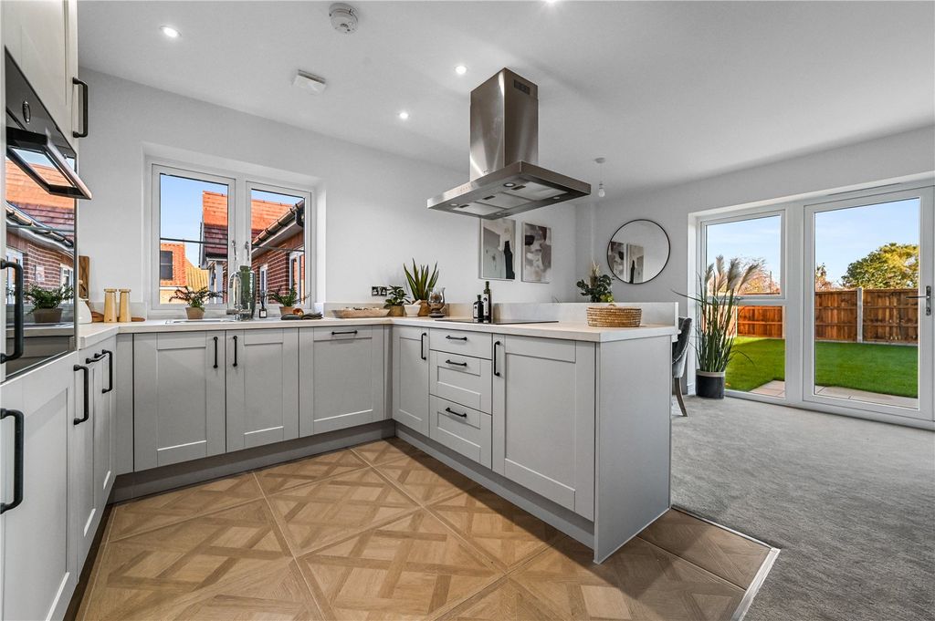 Property photo 2 of 16 Picture 2