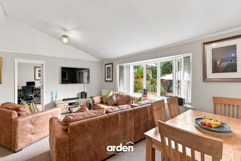 Property photo 2 of 13