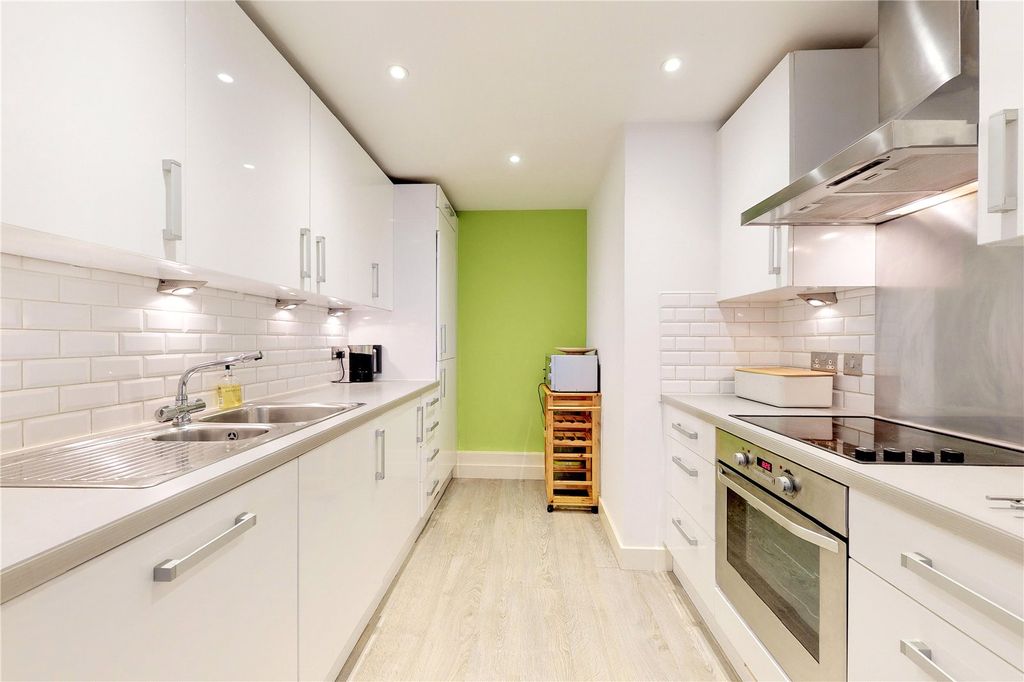 Property photo 3 of 13 Kitchen