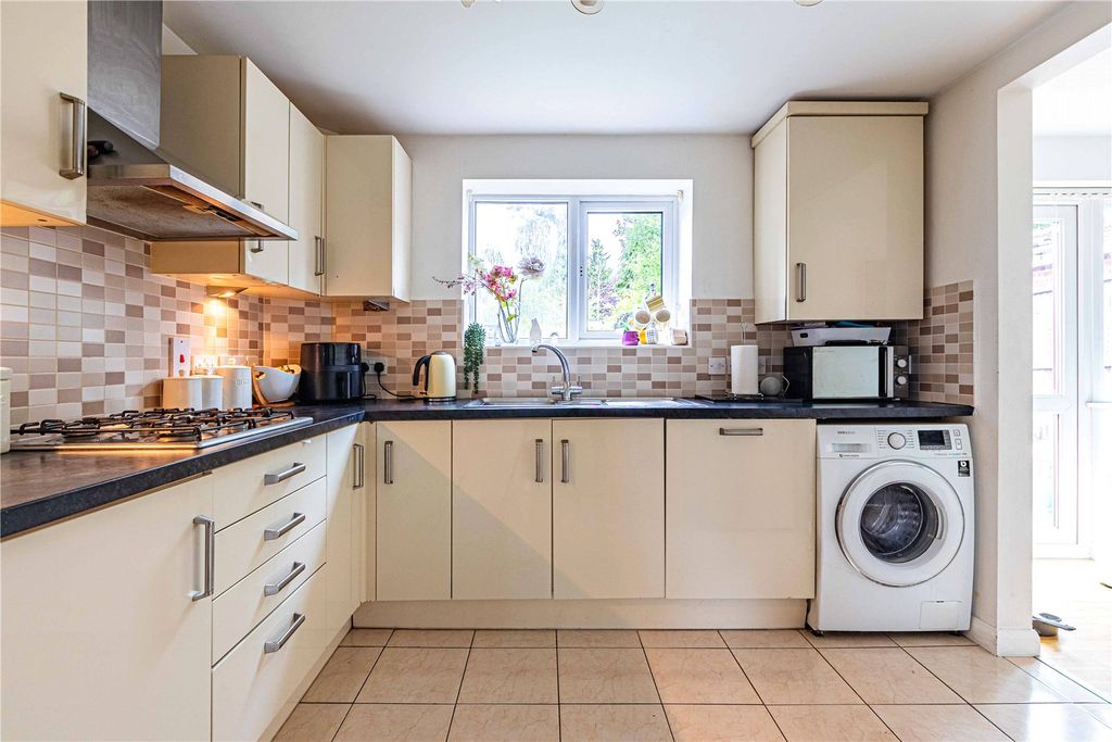 Property photo 3 of 13 Picture No. 09