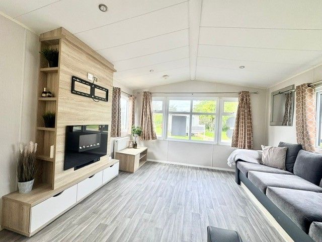 Property photo 1 of 19 Willerby Avonmore 2015 Vs830772 137513560.Jpeg