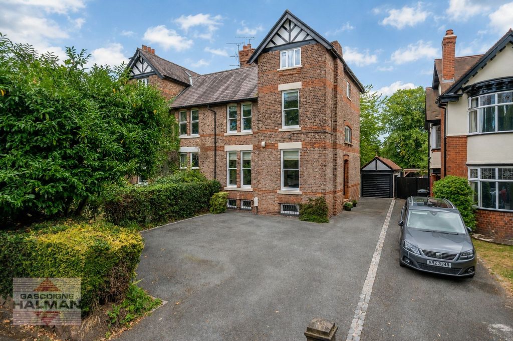 Property photo 1 of 54