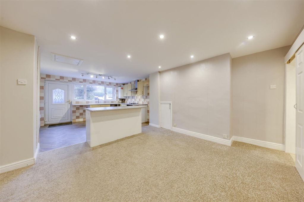 Property photo 1 of 20 Open Plan Dining / Kitchen