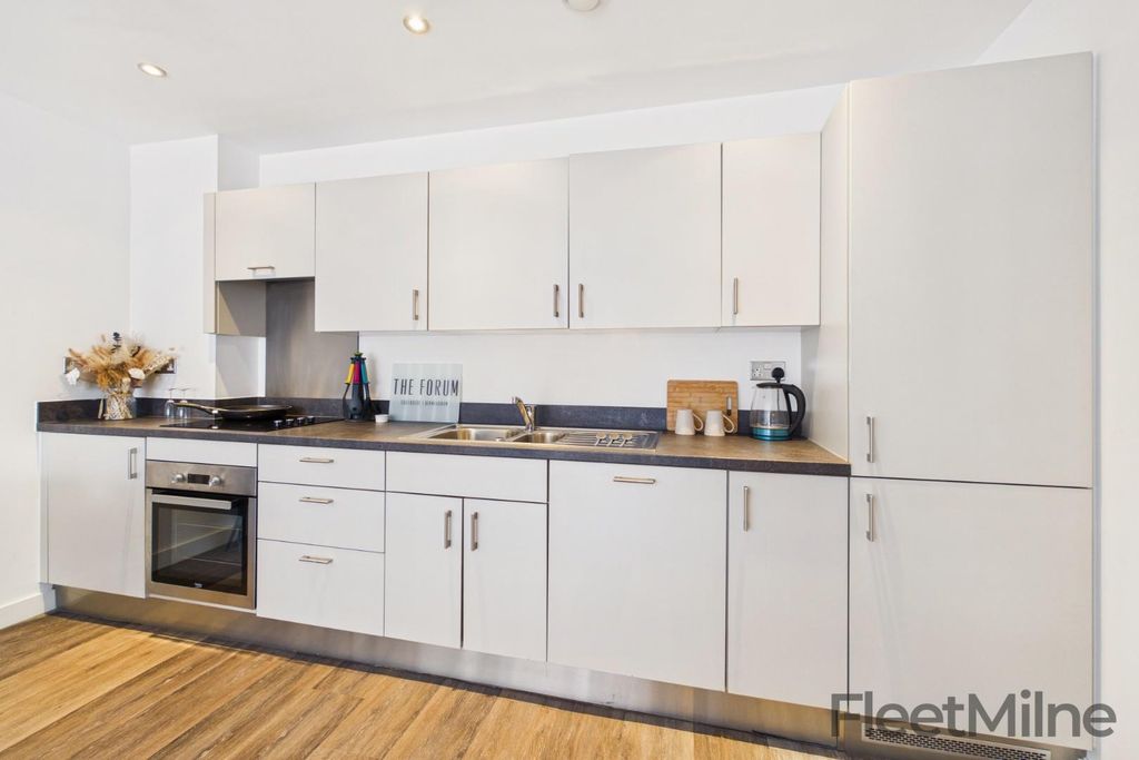 Property photo 2 of 21 Kitchen