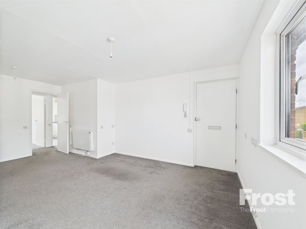 Property photo 2 of 7 Living Room