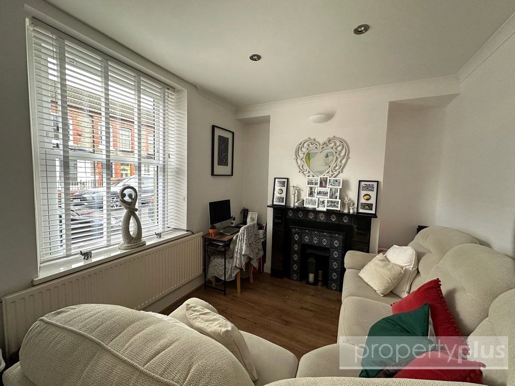 Property photo 3 of 15 Picture No. 20