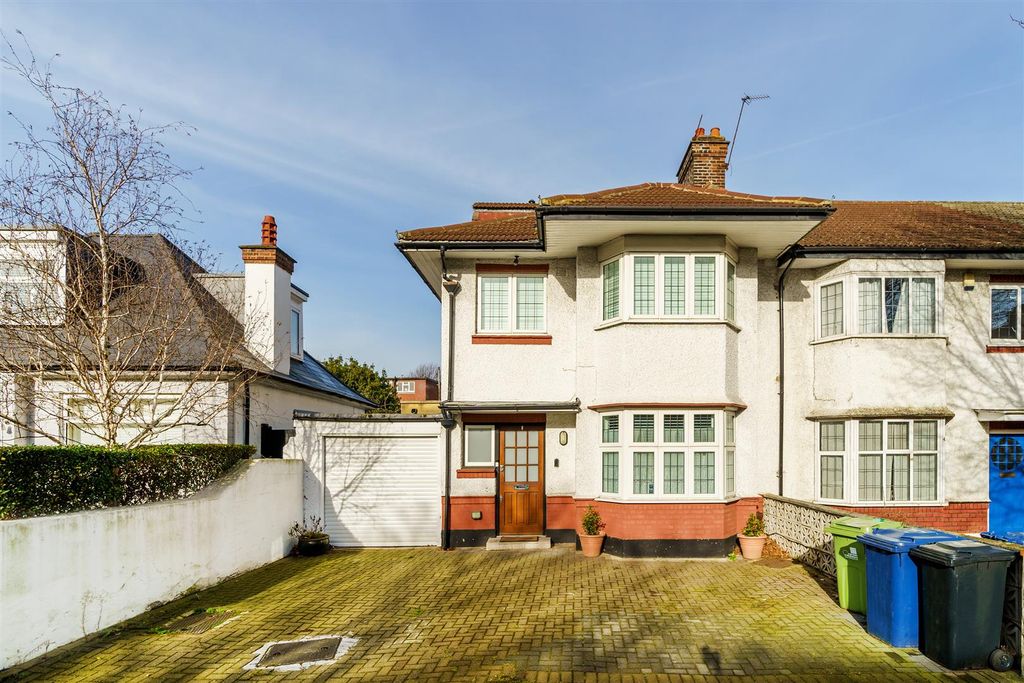 Property photo 1 of 14 Helliwell &amp; Co