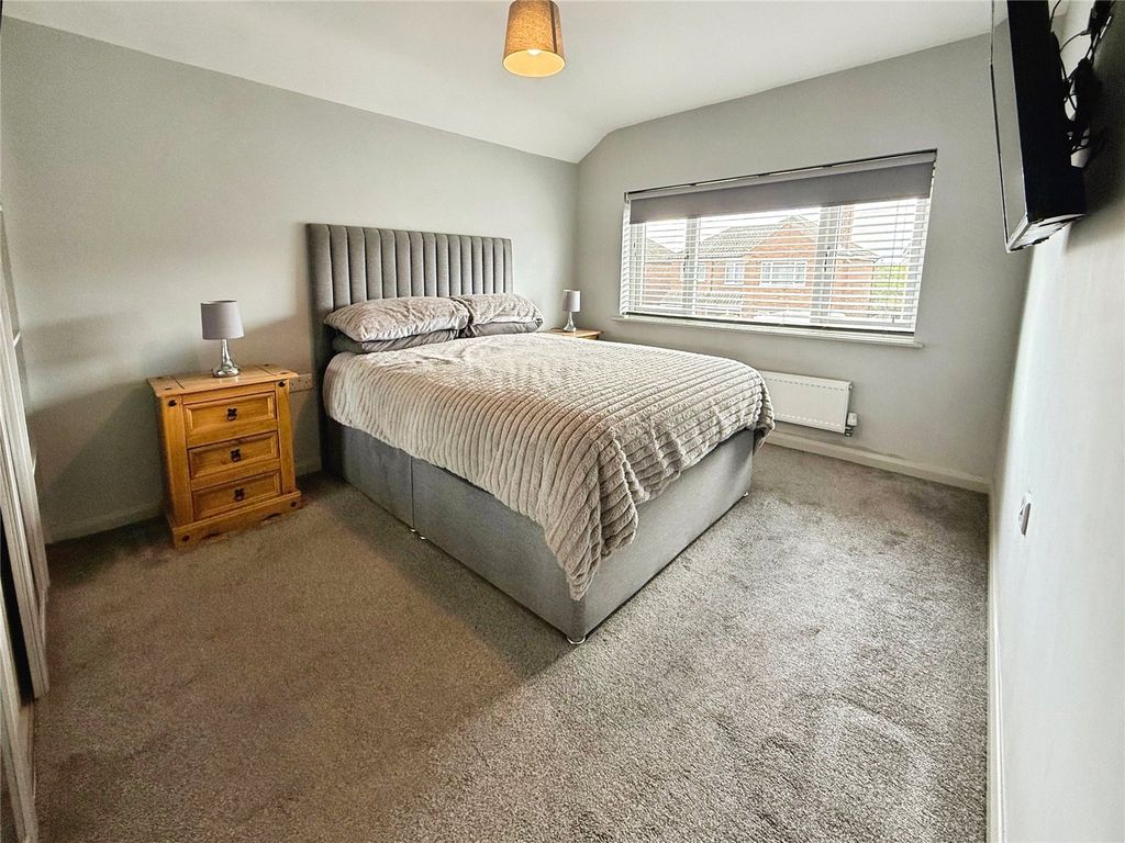 Property photo 2 of 16 Bedroom 1