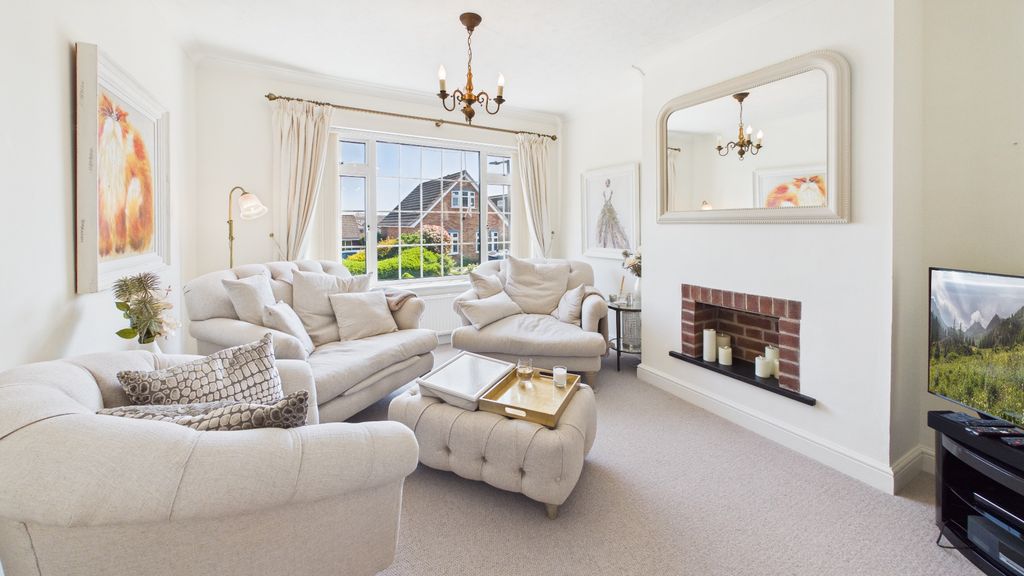 Property photo 2 of 21 4962643