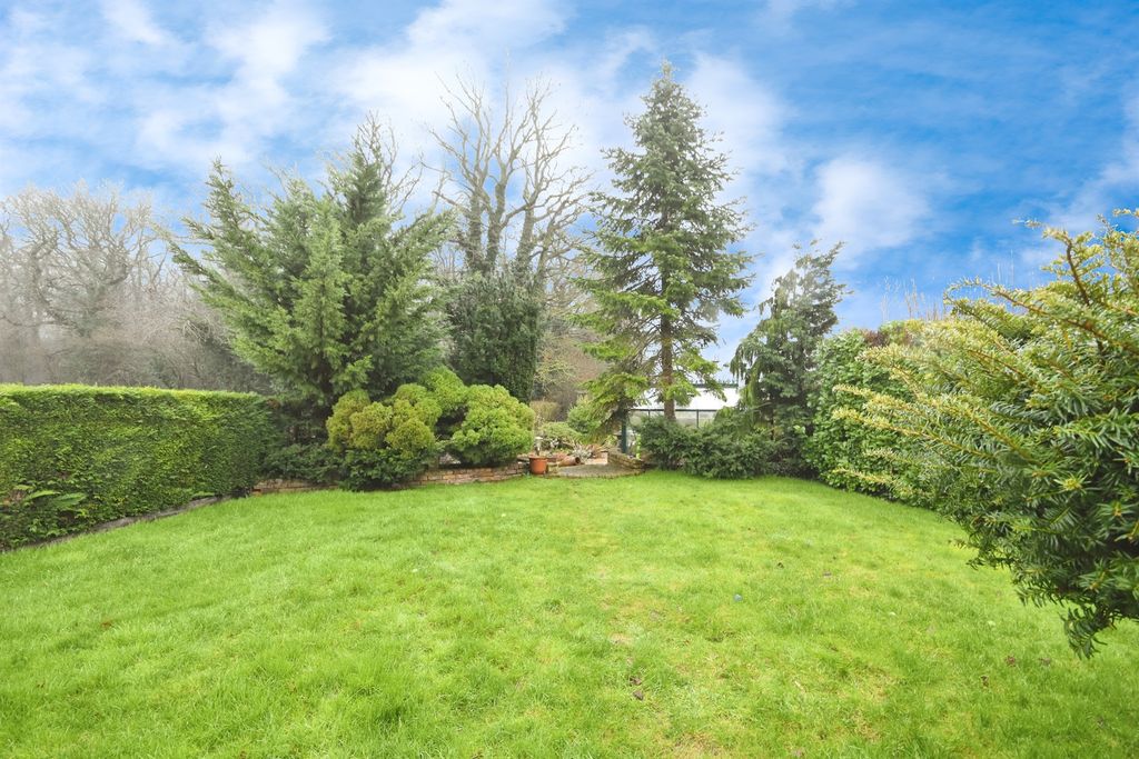 Property photo 2 of 30