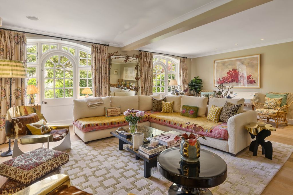 Property photo 1 of 19 Reception Room