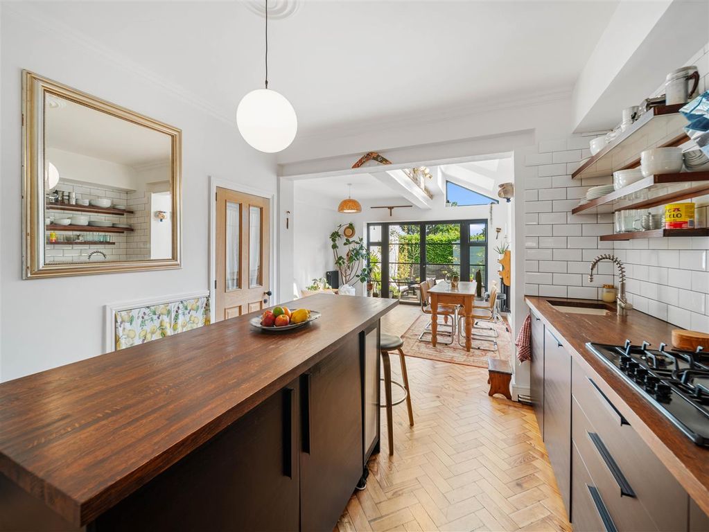 Property photo 2 of 30 Open Plan Kitchen