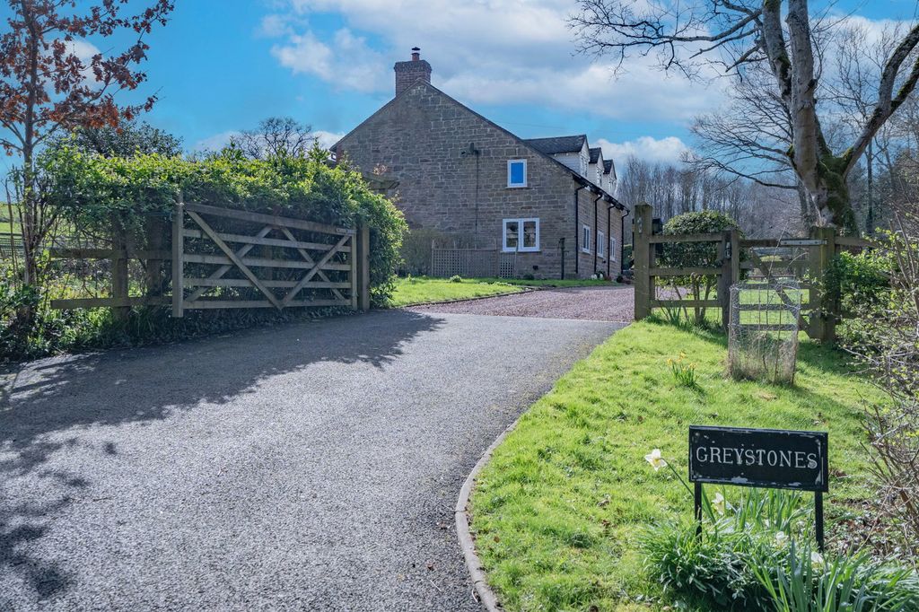 Property photo 3 of 24