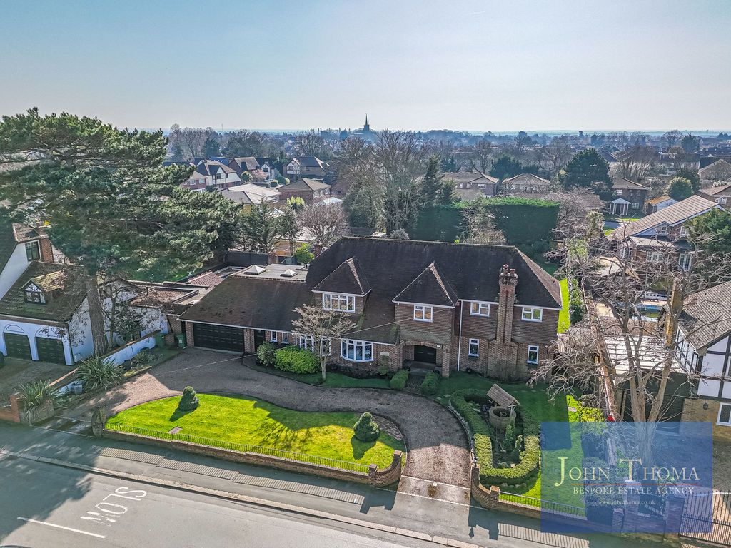 Property photo 2 of 36 Photo 3