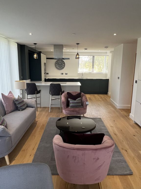 Property photo 2 of 9 Gallery