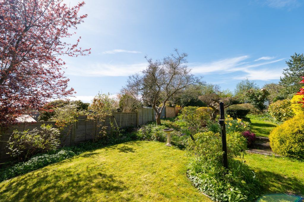 Property photo 2 of 23