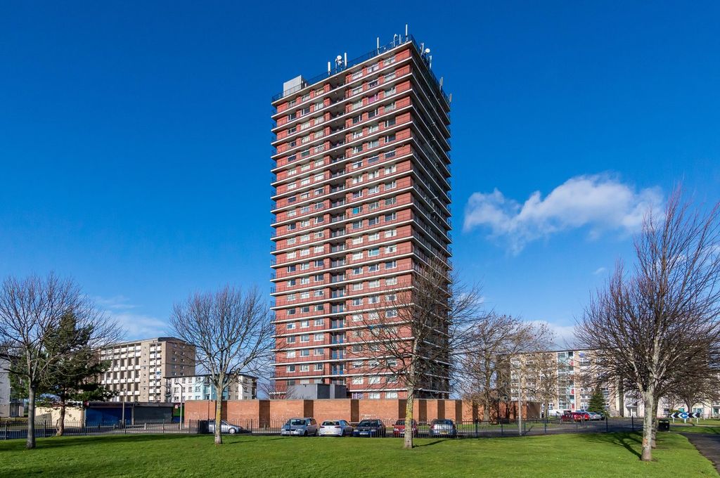 Property photo 1 of 21