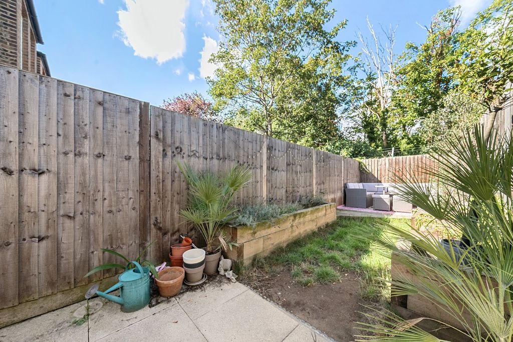 Property photo 3 of 11 Picture No. 02